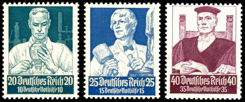 Lot 858